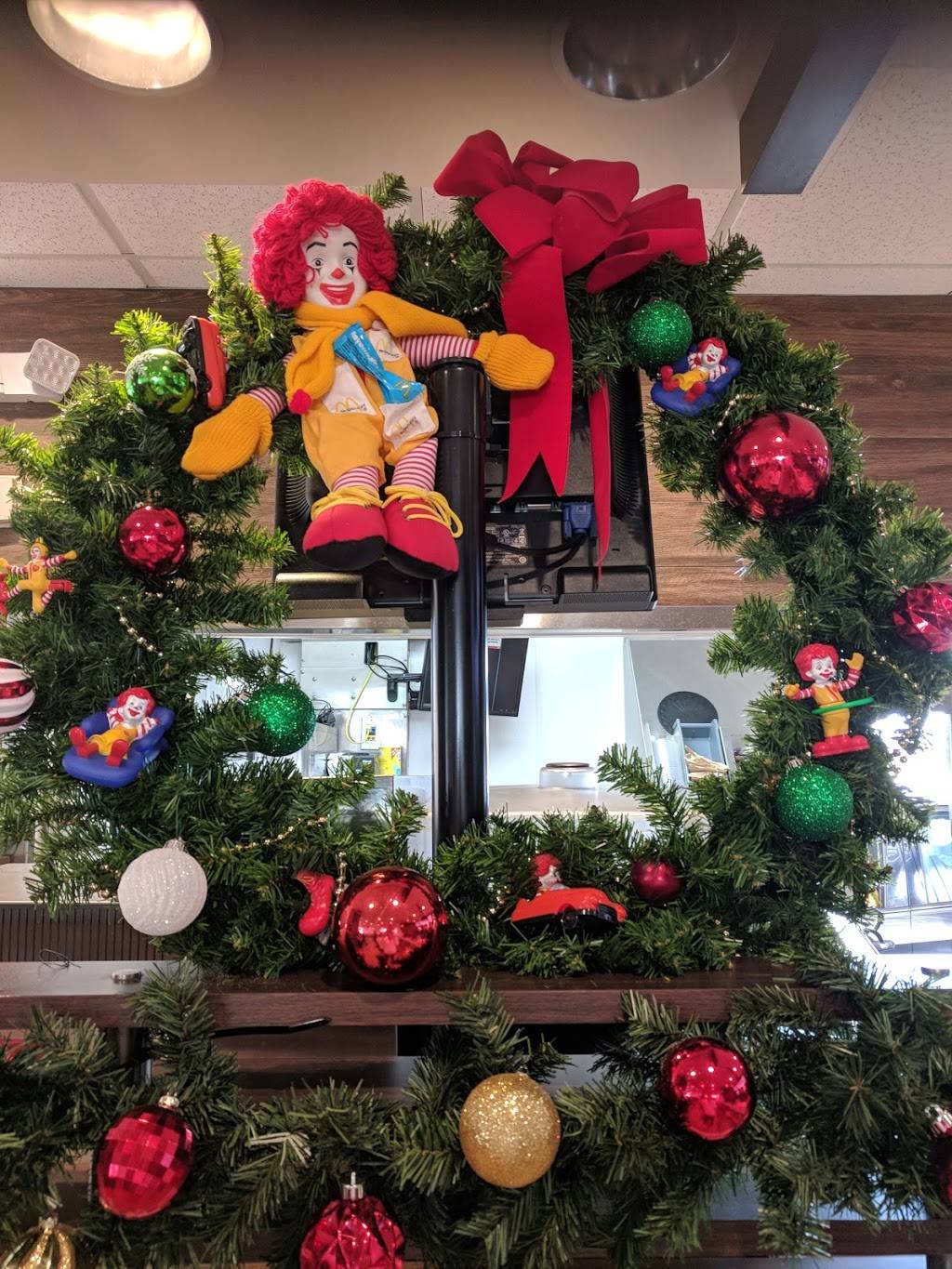 McDonalds | cafe | 1403 N Walnut St, Colfax, IA 50054, USA | 5156749016 OR +1 515-674-9016