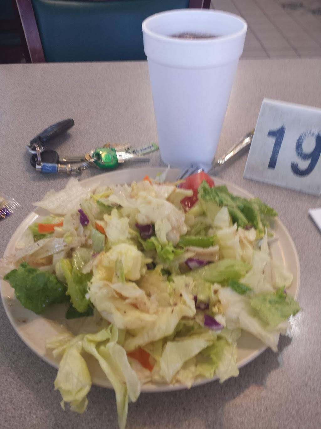 Petes Place | restaurant | 40093 CA-41, Oakhurst, CA 93644, USA | 5596830772 OR +1 559-683-0772