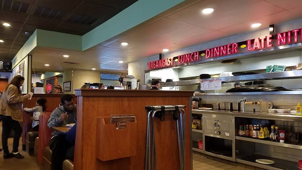 Dennys | restaurant | 2243 Stoneside Rd, Conroe, TX 77303, USA | 9364410333 OR +1 936-441-0333