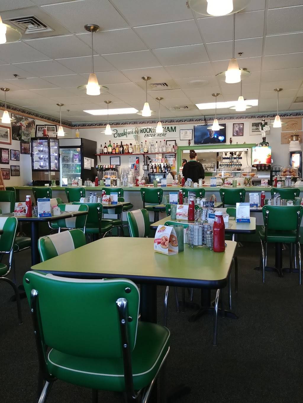 Rockingham Cafe | cafe | 264 N Broadway, Salem, NH 03079, USA | 6032120022 OR +1 603-212-0022