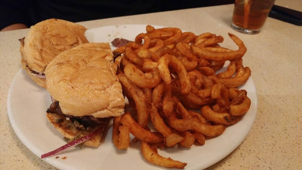 Massapequa Diner | restaurant | 4420 Sunrise Hwy, Massapequa, NY 11758, USA | 5167995234 OR +1 516-799-5234