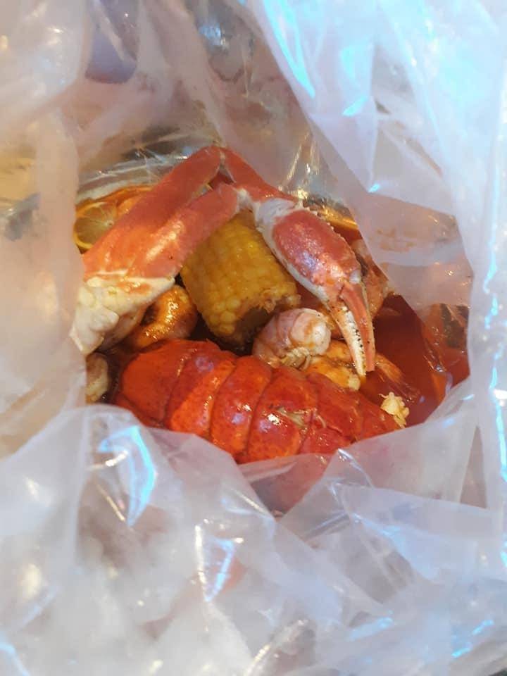 Juicy Seafood Sarasota | restaurant | 560 N Washington Blvd, Sarasota, FL 34236, USA | 9415528973 OR +1 941-552-8973