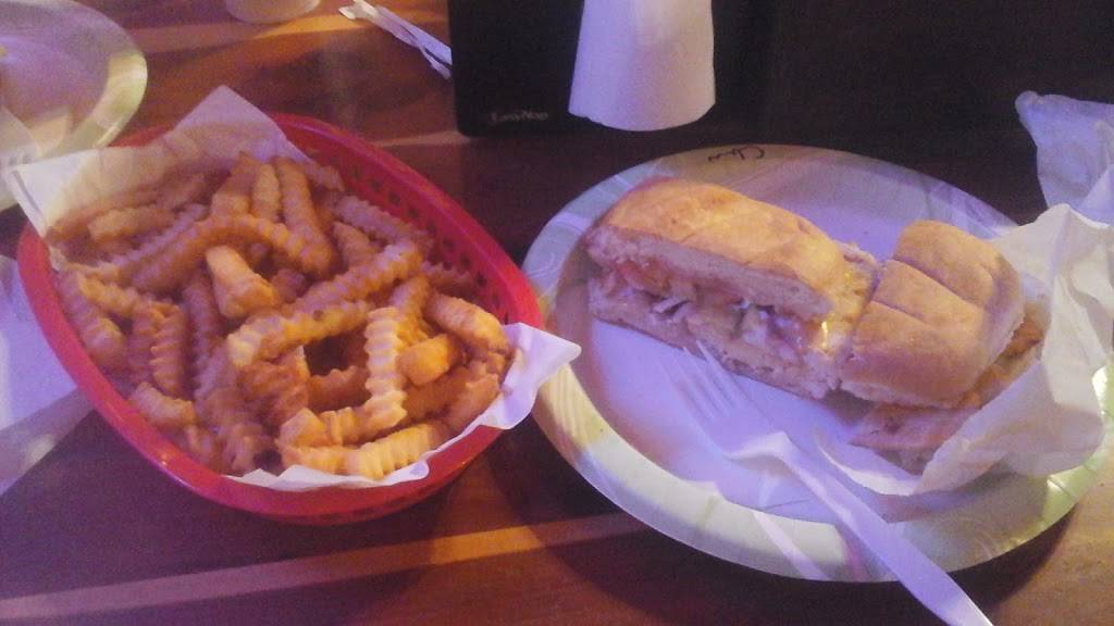 Franks Place | restaurant | 13321 State Park Rd, Fentress, TX 78656, USA | 5128787100 OR +1 512-878-7100