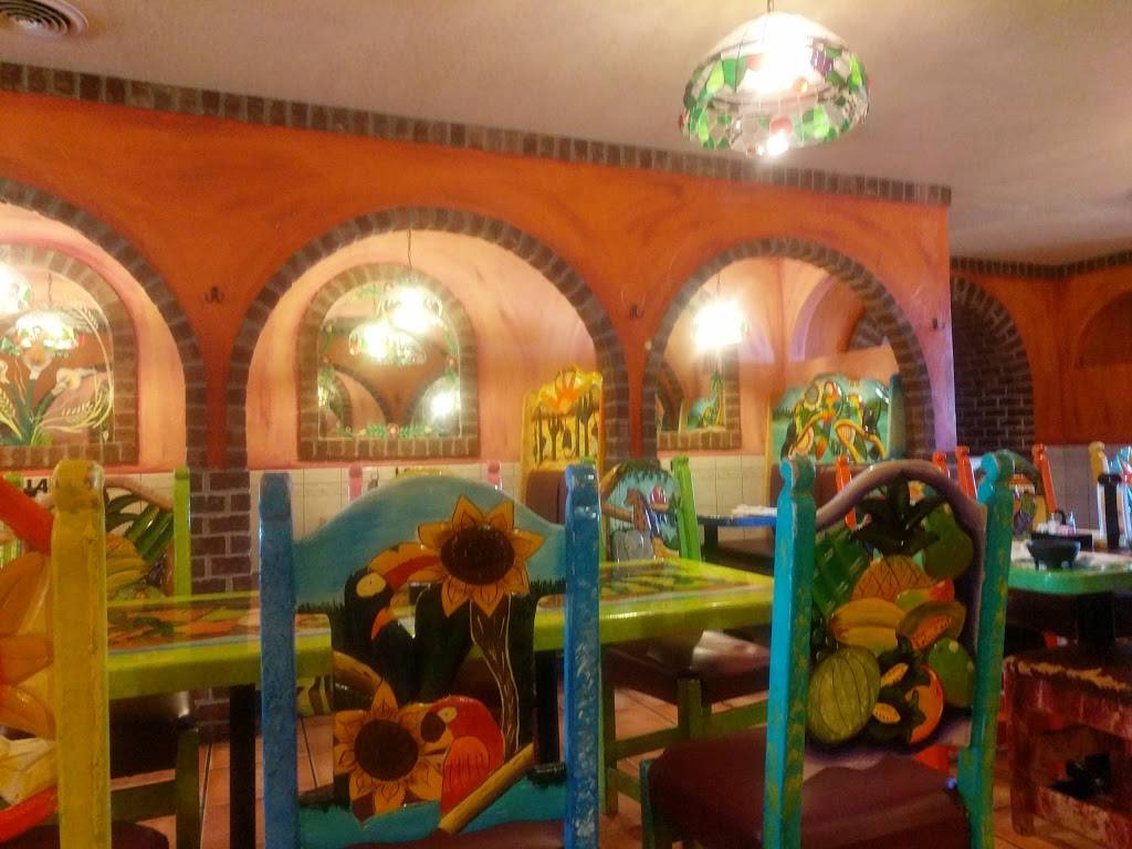 Casa Mexicana | restaurant | 421 S Main St, Rice Lake, WI 54868, USA | 7157361184 OR +1 715-736-1184