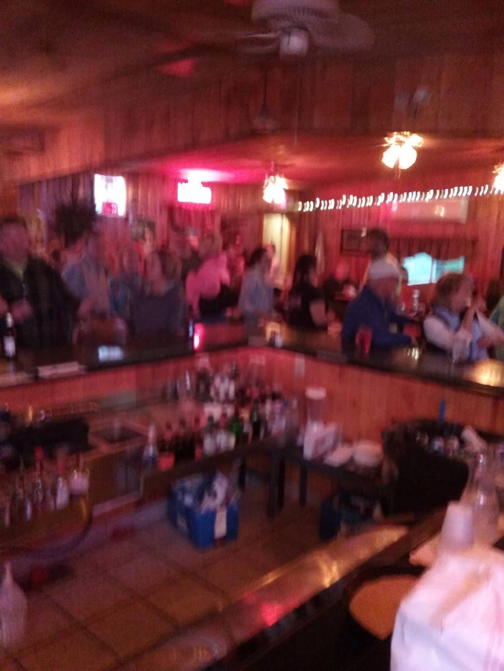 Sheridans Walton Tap Inc | restaurant | 906 Walton Rd, Dixon, IL 61021, USA | 8158572381 OR +1 815-857-2381