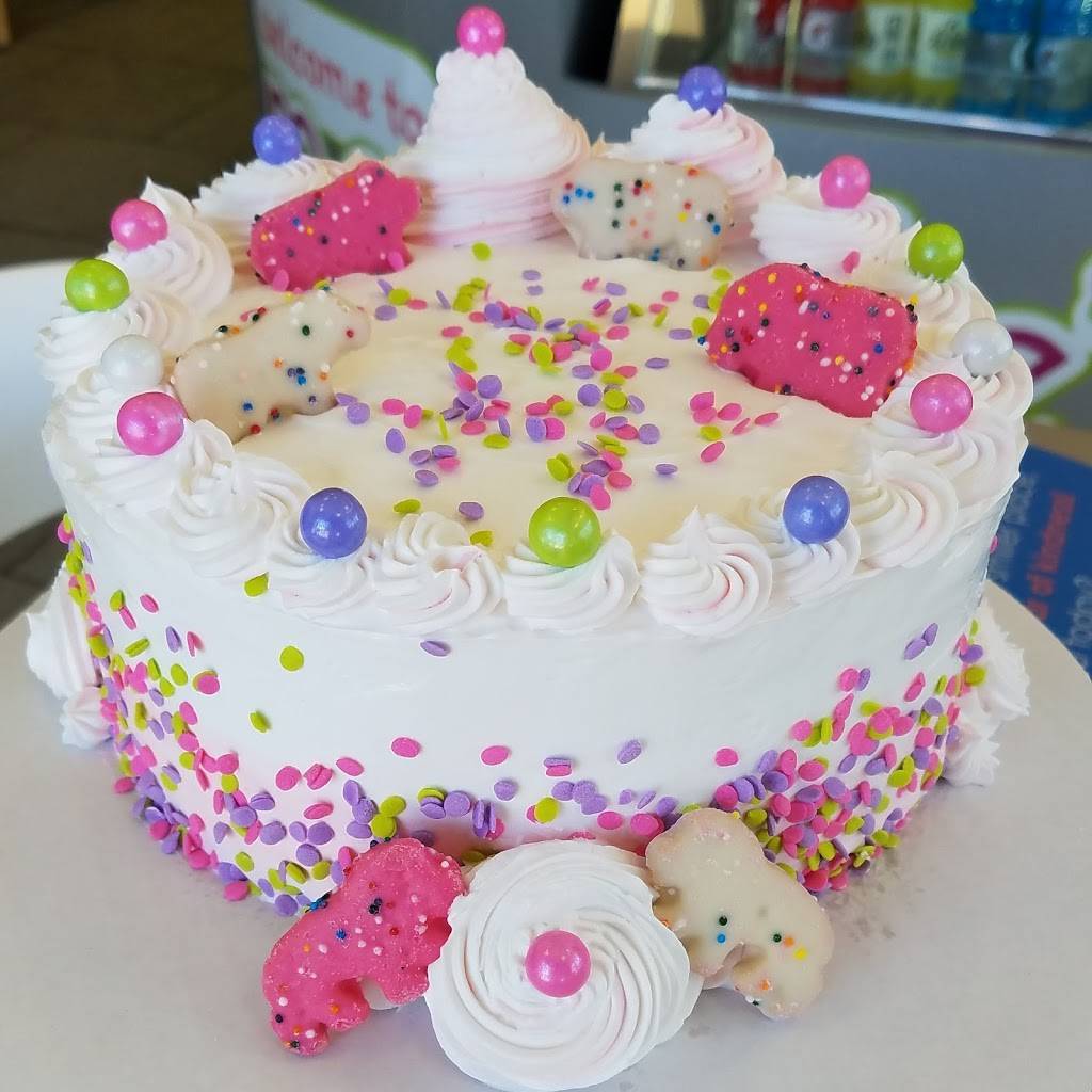 Menchies Lake Orion | bakery | 4713 S Baldwin Rd, Orion Charter Township, MI 48359, USA | 2484813890 OR +1 248-481-3890