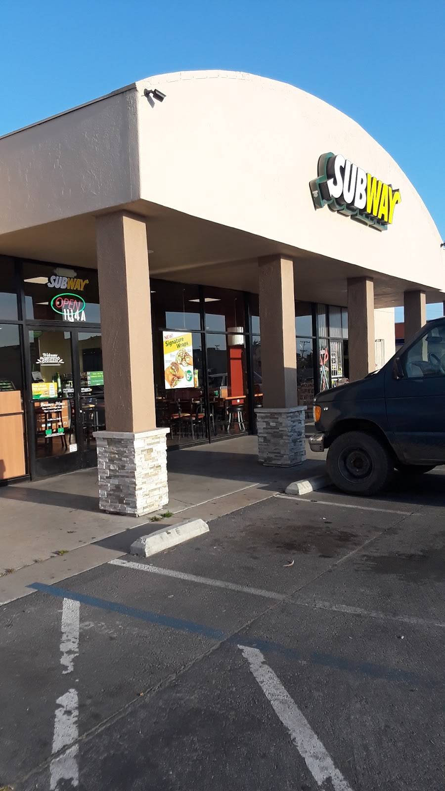 Subway Restaurants | restaurant | 1114 E Alisal St, Salinas, CA 93905, USA | 8317516008 OR +1 831-751-6008