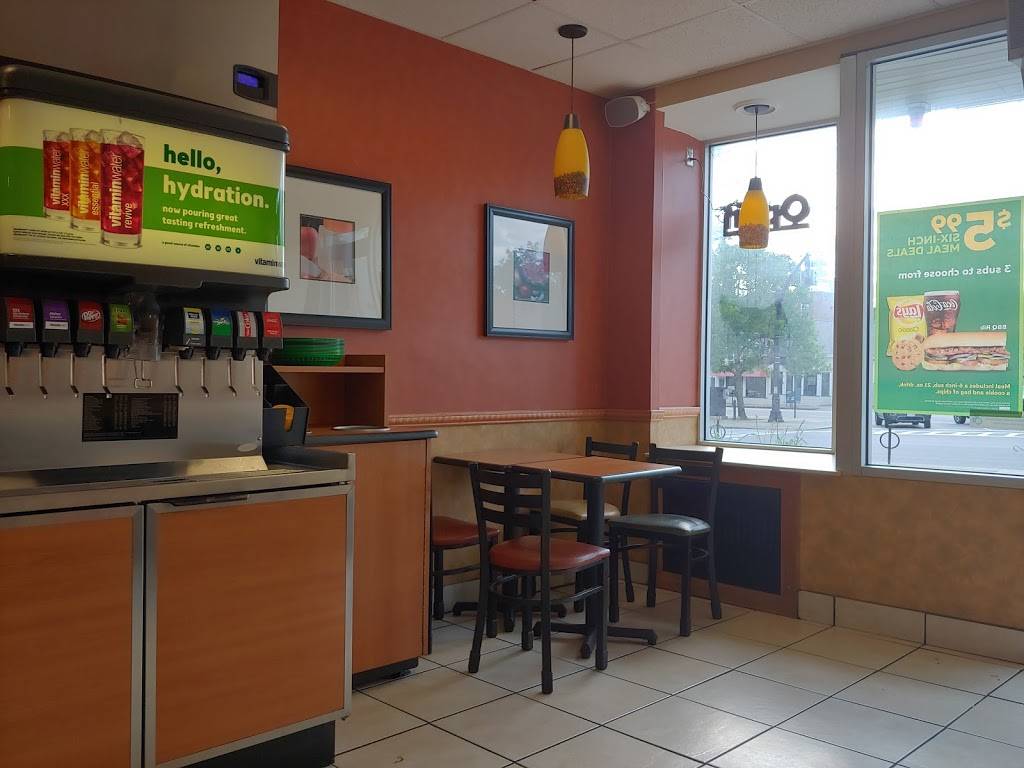 Subway Restaurants | restaurant | 268 Washington St, Wellesley, MA 02481, USA | 7812371000 OR +1 781-237-1000