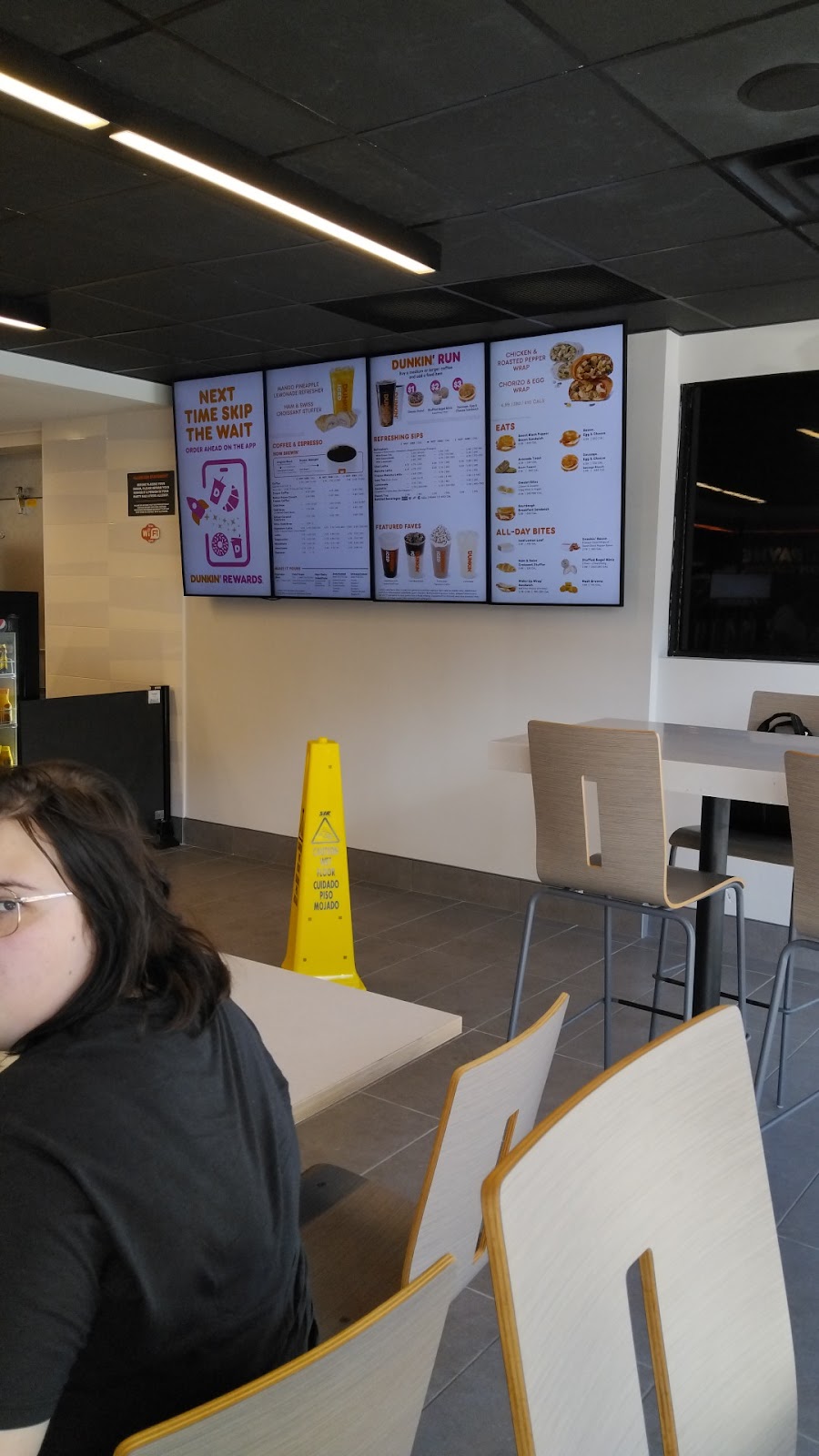 Dunkin | bakery | 901 Glenn Blvd SW, Fort Payne, AL 35967, USA | 2565135980 OR +1 256-513-5980