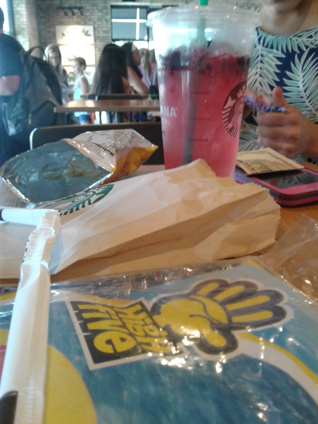 Starbucks | cafe | 620 Northwest Hwy, Cary, IL 60013, USA | 2247751238 OR +1 224-775-1238