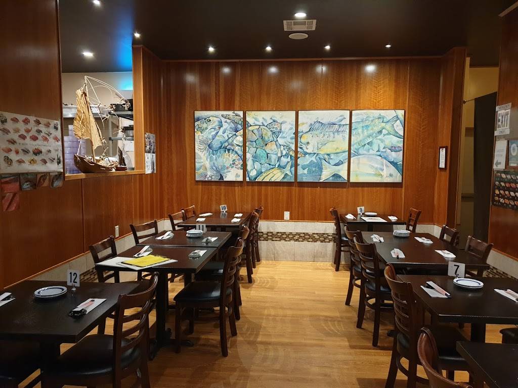 Mitchs Fish Market & Sushi Bar | restaurant | 524 Ohohia St, Honolulu, HI 96819, USA | 8088377774 OR +1 808-837-7774