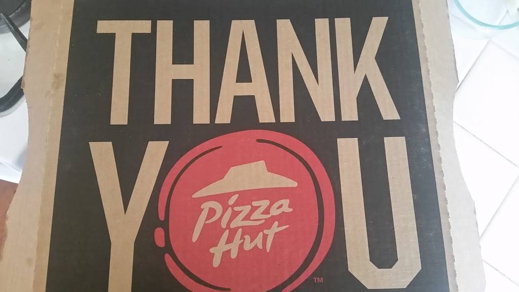 Pizza Hut | meal delivery | 29740 Rancho California Rd, Temecula, CA 92591, USA | 9516930113 OR +1 951-693-0113