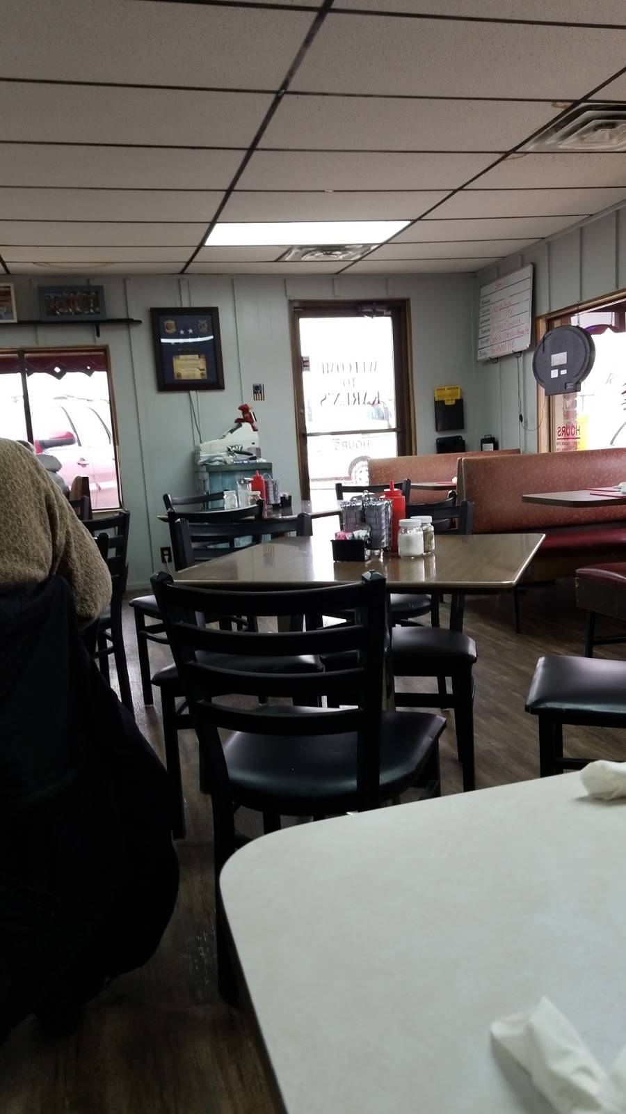 Karens Country Kitchen | restaurant | 415 W Main St, Collinsville, OK 74021, USA | 9183712190 OR +1 918-371-2190