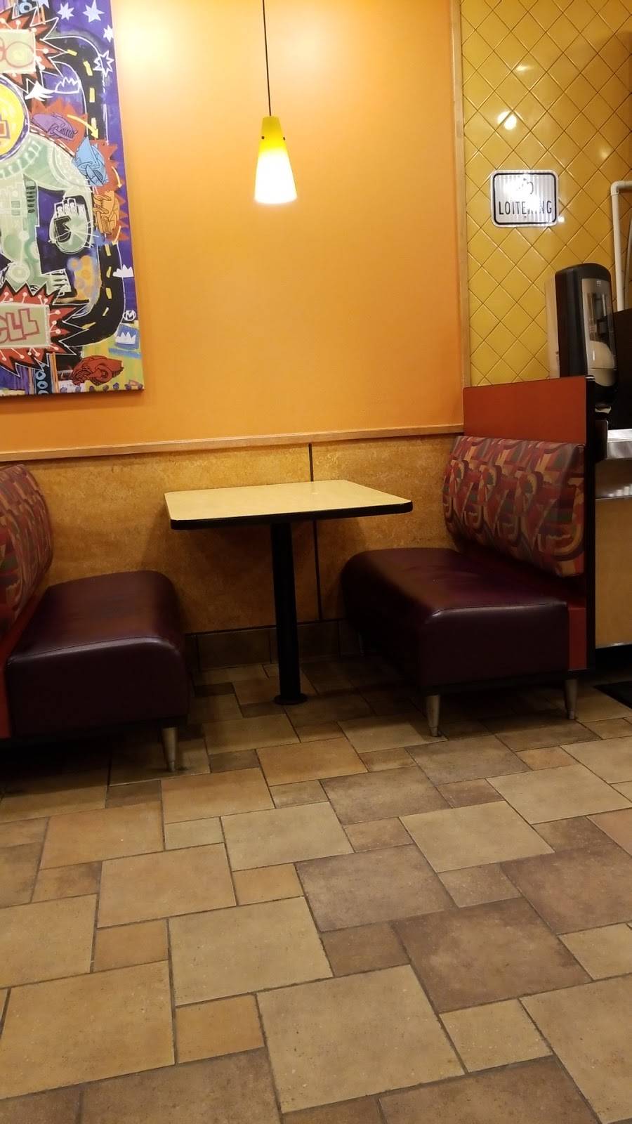 Taco Bell | meal takeaway | 76 S Weber Rd, Romeoville, IL 60446, USA | 8153722477 OR +1 815-372-2477