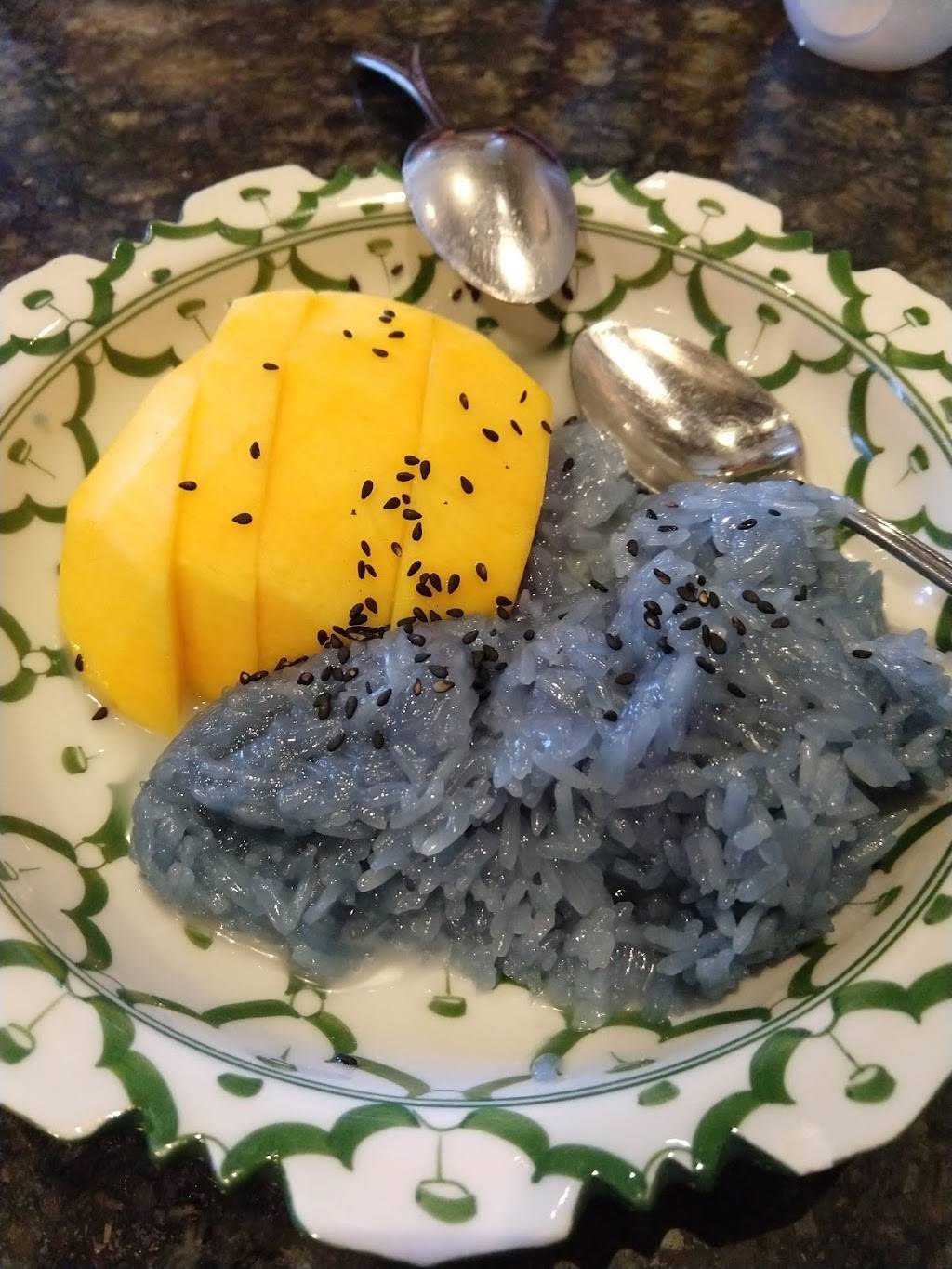 Lanna Thai Cafe | restaurant | 4786 Caughlin Pkwy #303, Reno, NV 89519, USA | 7752841080 OR +1 775-284-1080