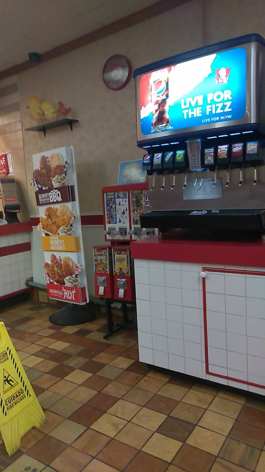 KFC | restaurant | 370-374 Main St, Oneonta, NY 13820, USA | 6074325700 OR +1 607-432-5700