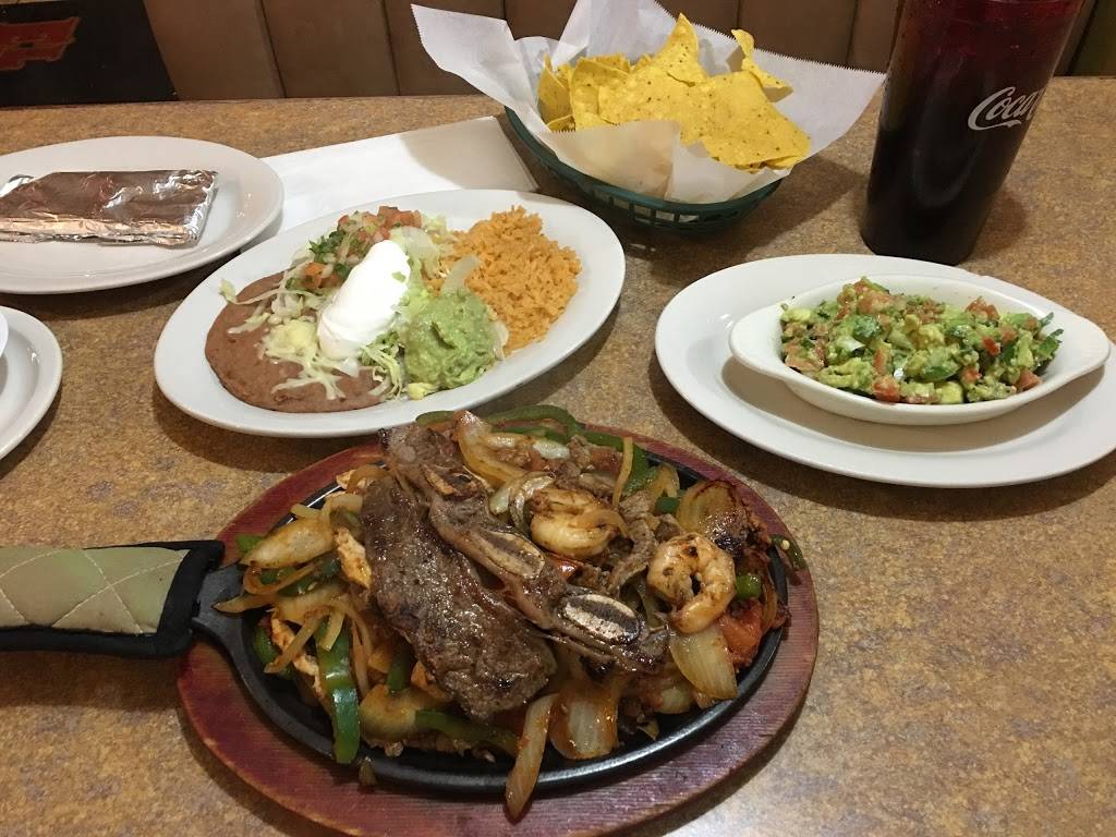 El Molino Mexican Restaurant | restaurant | 809 S Cumberland St, Lebanon, TN 37087, USA | 6154499300 OR +1 615-449-9300