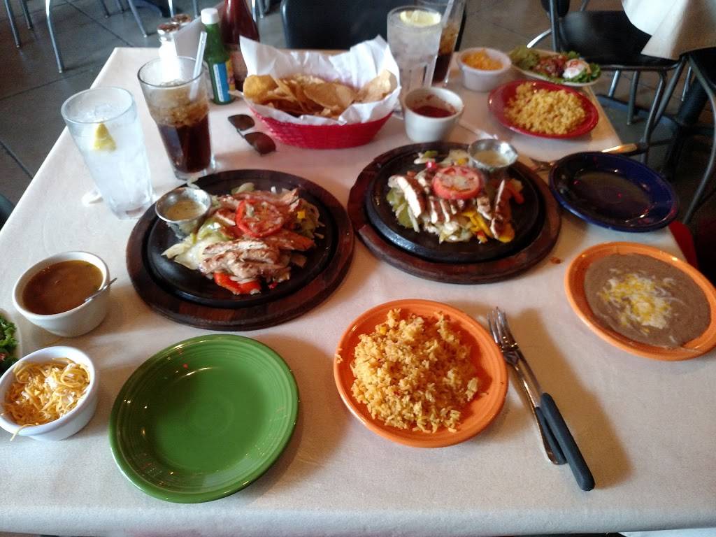 Rosies Mexican Cantina | restaurant | 7540-A Memorial Pkwy SW, Huntsville, AL 35802, USA | 2563823232 OR +1 256-382-3232
