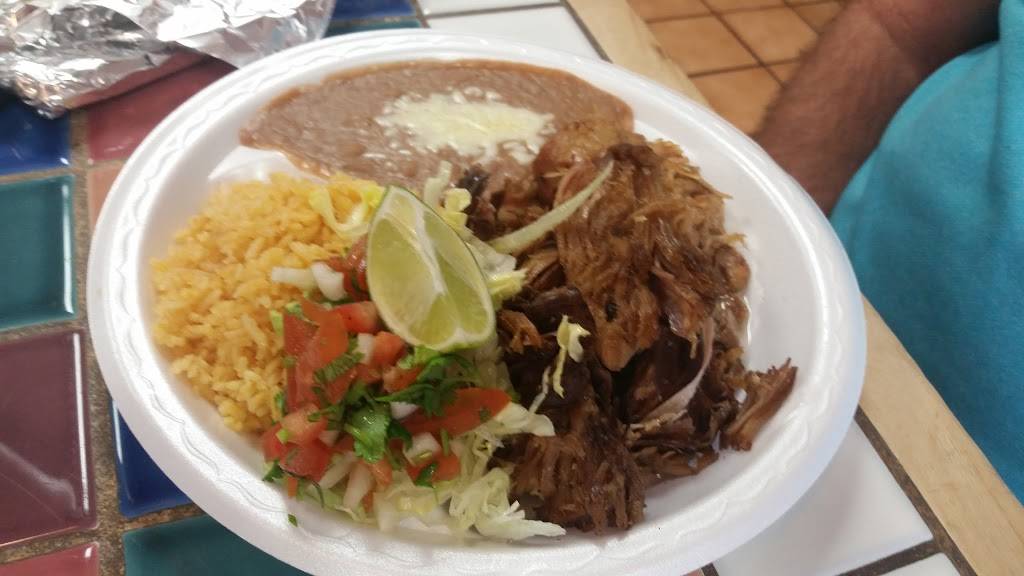 Carrillos Mexican Deli | restaurant | 2836 Cochran St, Simi Valley, CA 93065, USA | 8055228939 OR +1 805-522-8939