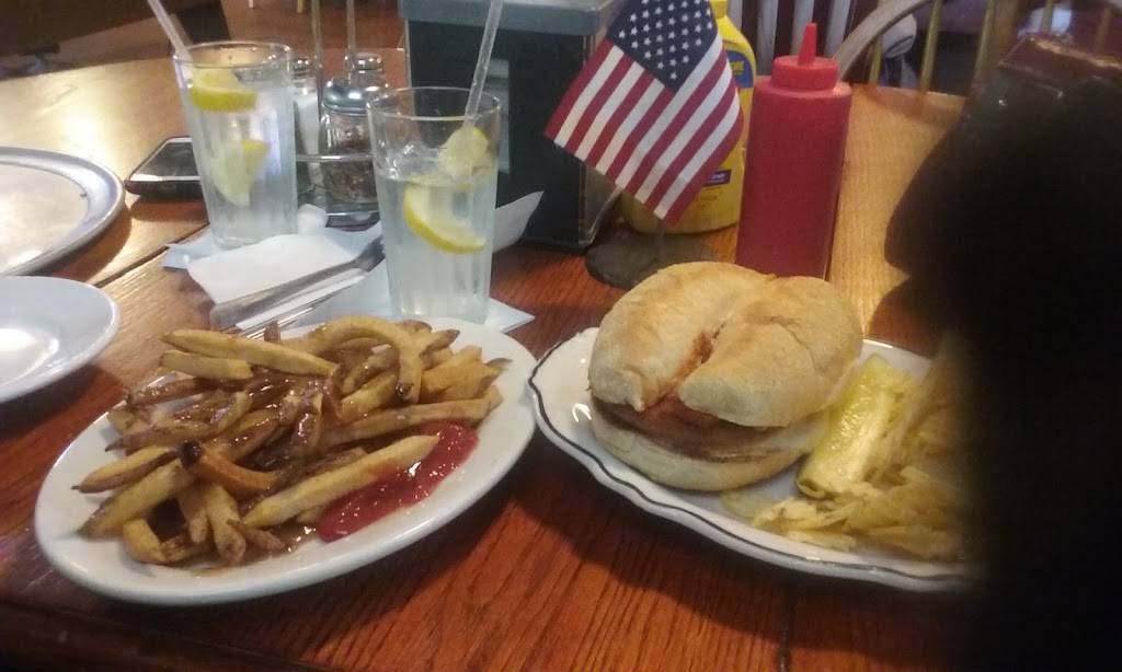 Minisink Hotel | restaurant | 110 Post Office Rd, Minisink Hills, PA 18341, USA | 5704219787 OR +1 570-421-9787