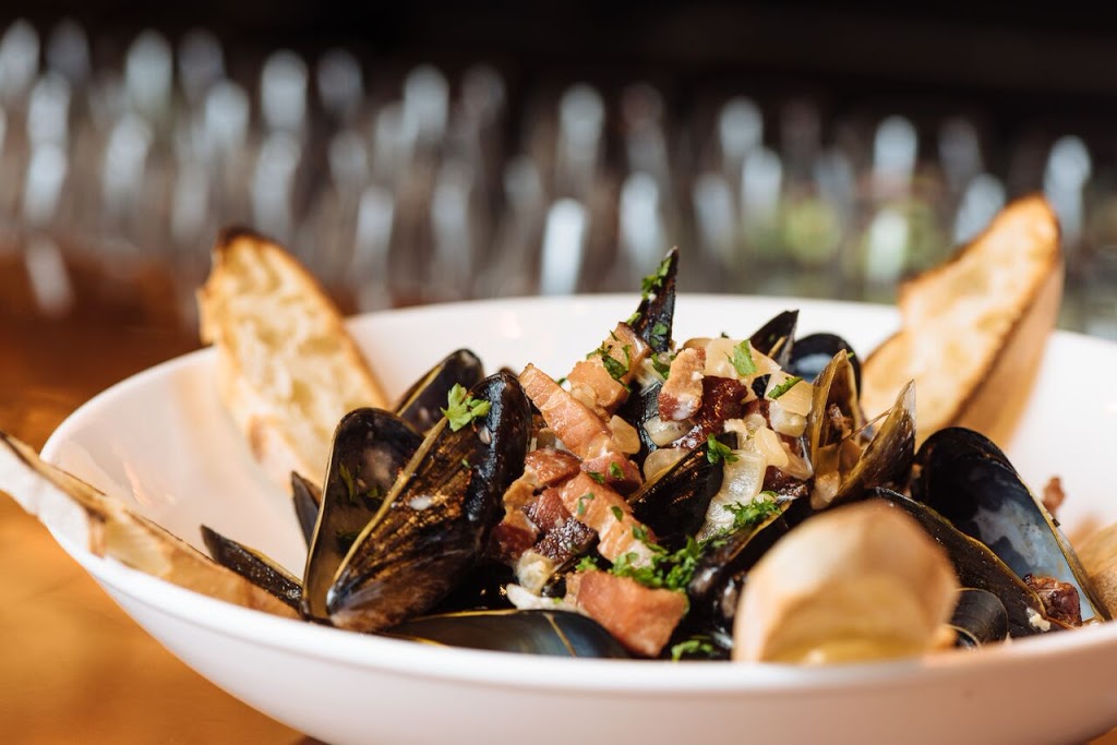 Sea Salt | restaurant | 209 Indian Lake Blvd Suite 100, Hendersonville, TN 37075, USA | 6158912221 OR +1 615-891-2221