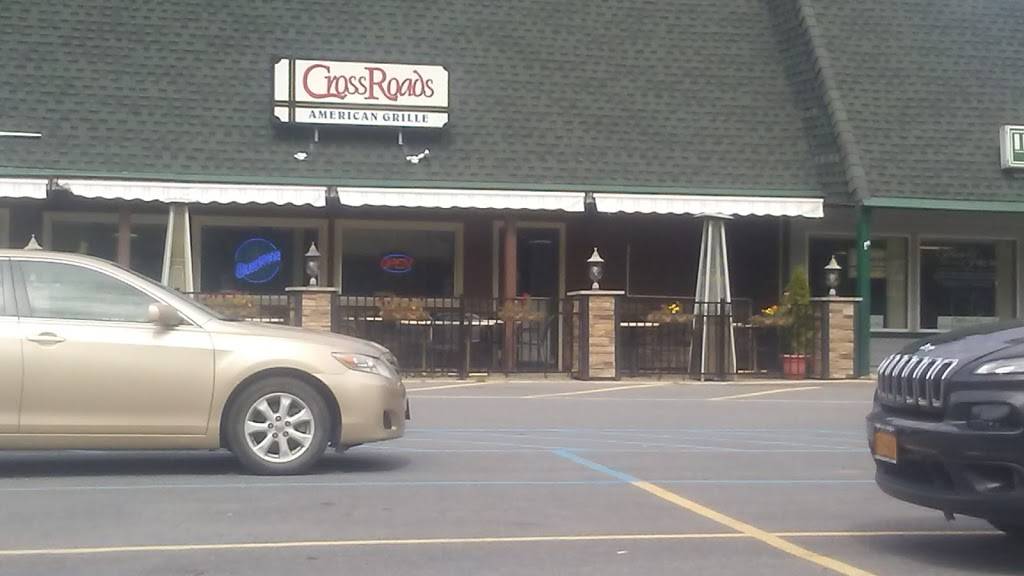 CrossRoads American Grille | restaurant | 43 Mall Way, West Sand Lake, NY 12196, USA | 5186745938 OR +1 518-674-5938