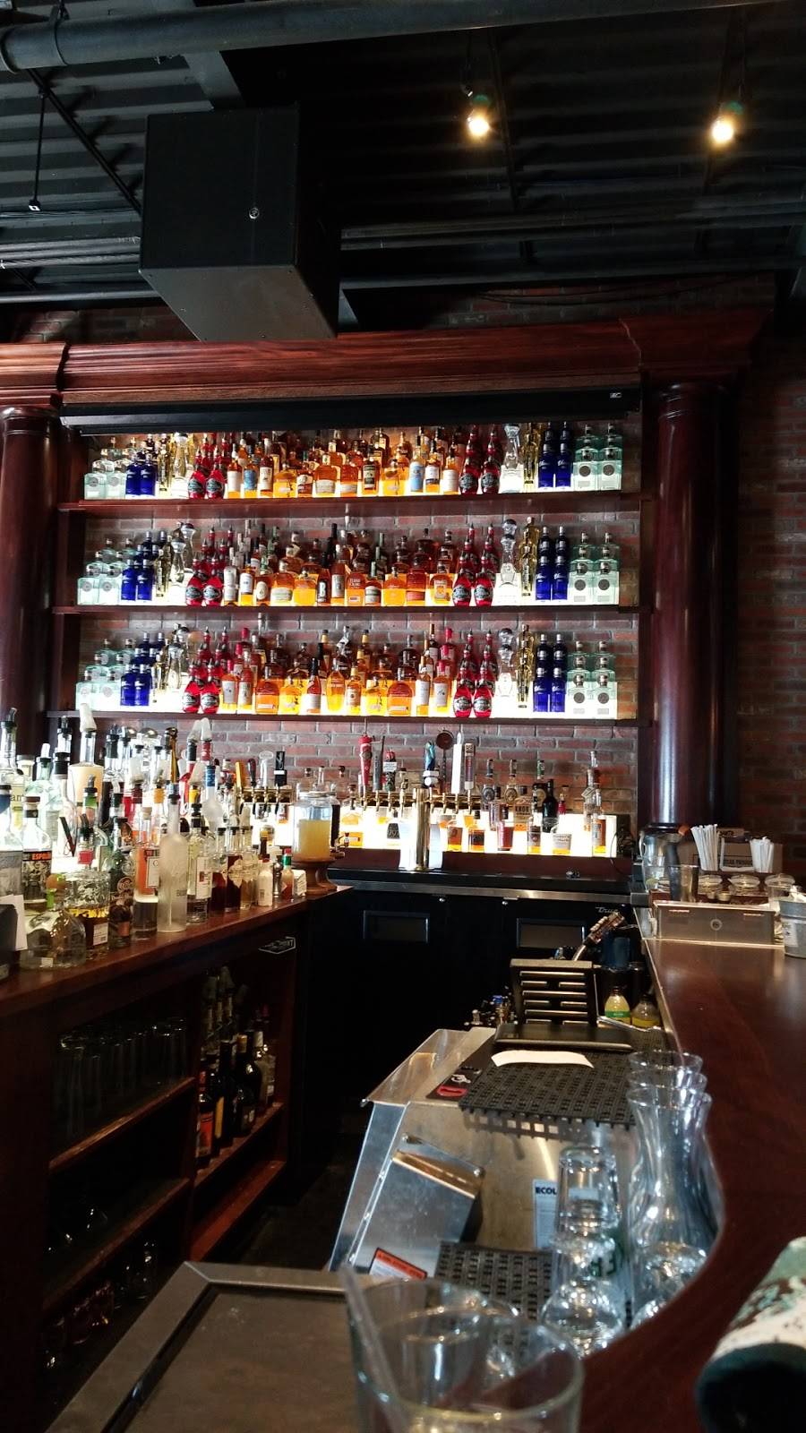 Maggie McFlys® Brookfield | restaurant | 3, 195 Federal Rd, Brookfield, CT 06804, USA | 2037757960 OR +1 203-775-7960