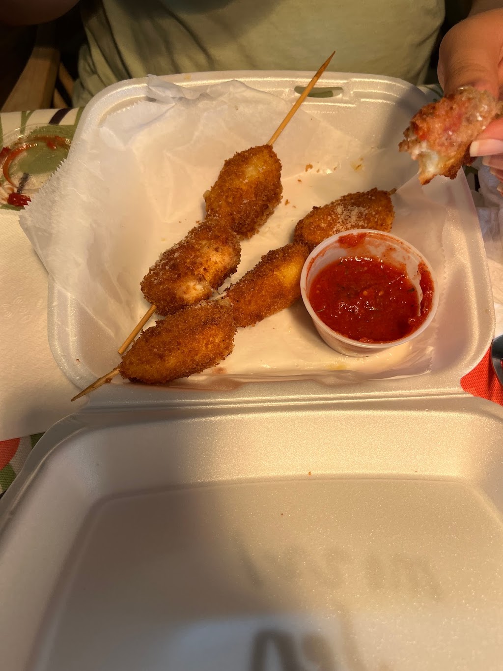 Derby Dan’s | restaurant | 38015 Fenwick Shoals Blvd, Selbyville, DE 19975, USA | 3029881515 OR +1 302-988-1515