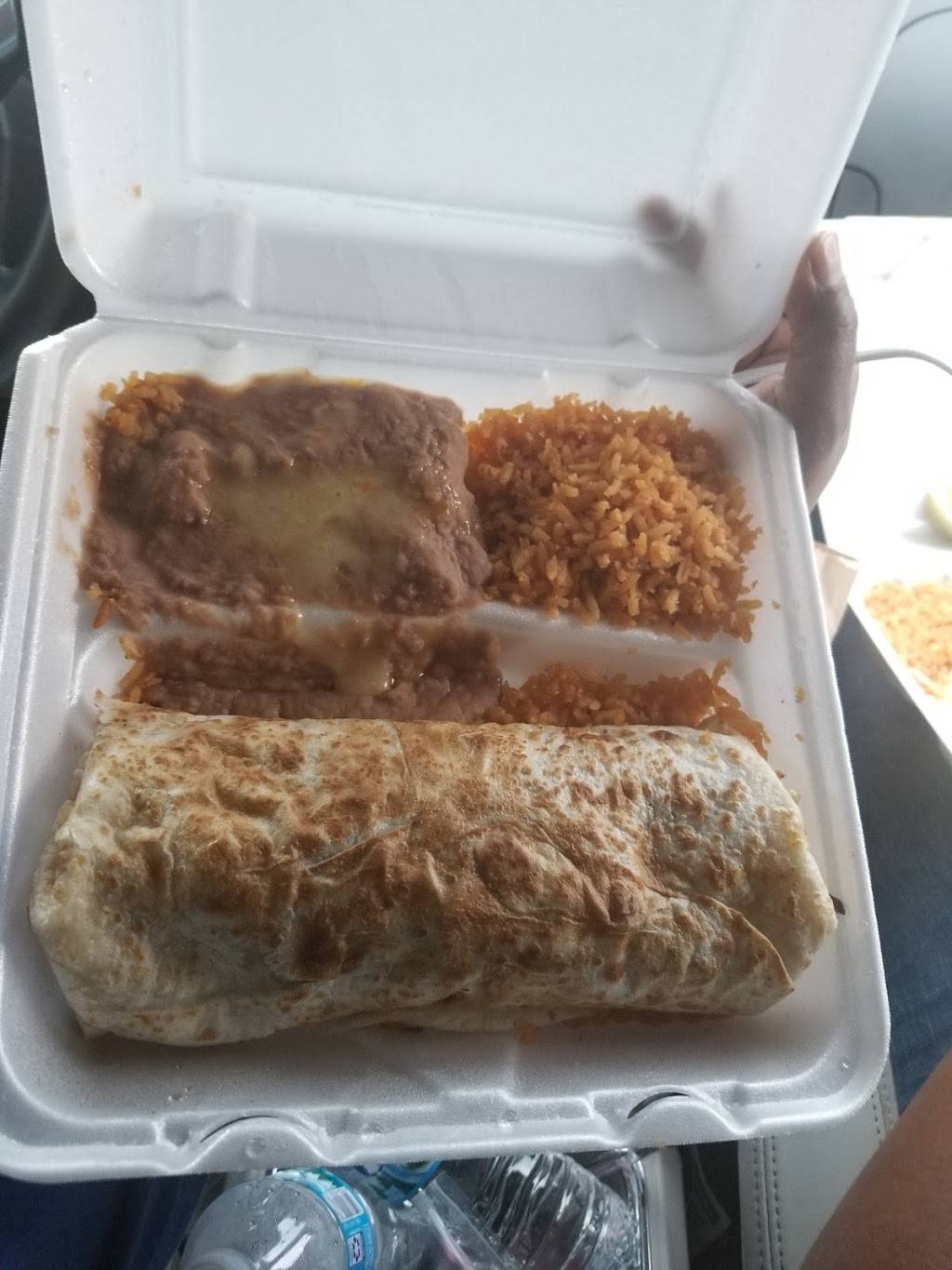 Los 3 Panchos | restaurant | 1155 W Diversey Pkwy, Chicago, IL 60614, USA | 7739353198 OR +1 773-935-3198