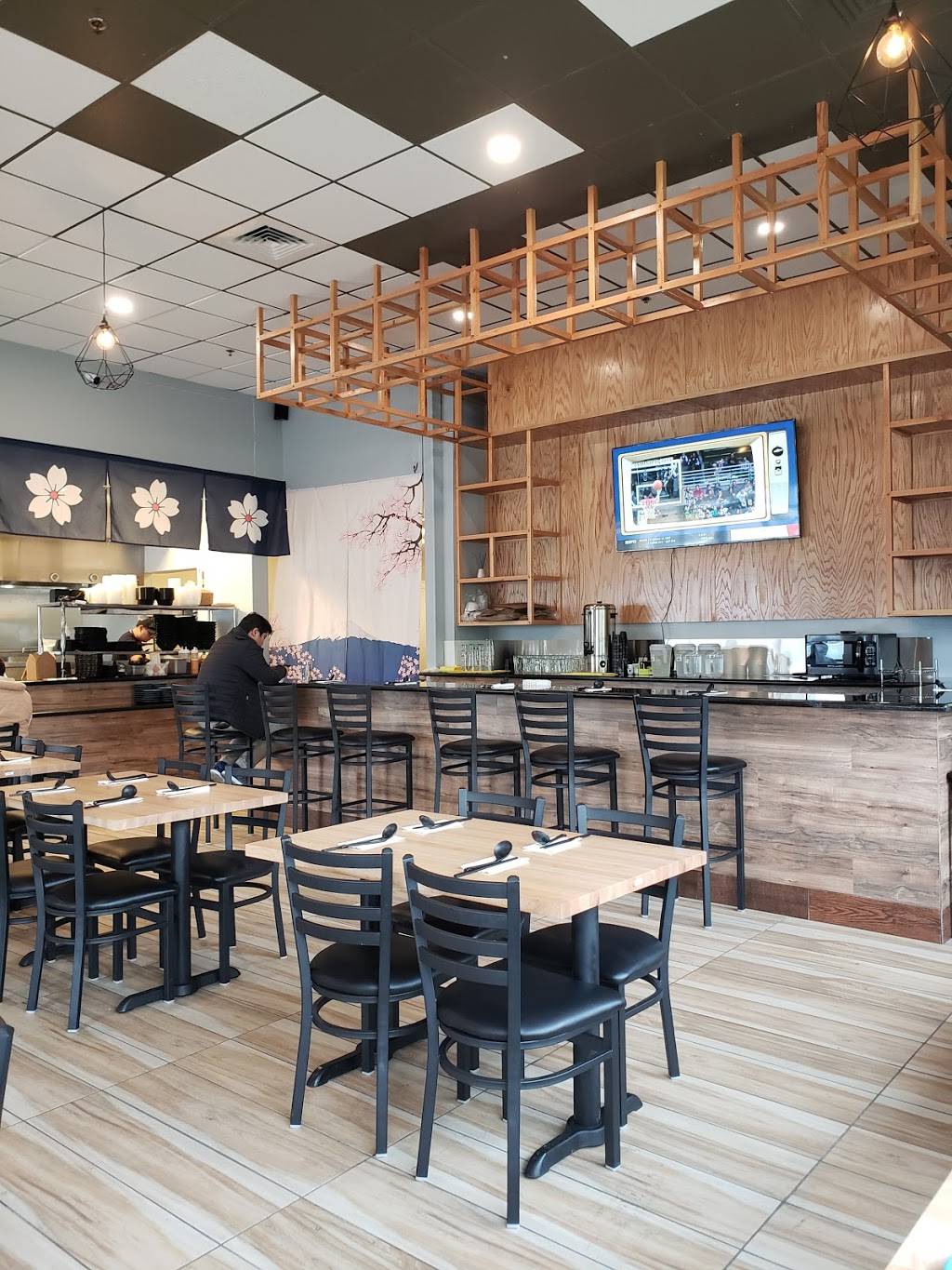 Ramen Street | restaurant | 19215 SE 34th St #100, Camas, WA 98607, USA | 3602581333 OR +1 360-258-1333