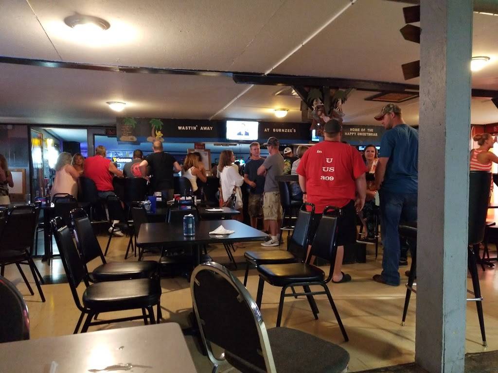 Burnzees Bar & Grill | restaurant | 413 E Knoxville St, Brimfield, IL 61517, USA | 3094469211 OR +1 309-446-9211