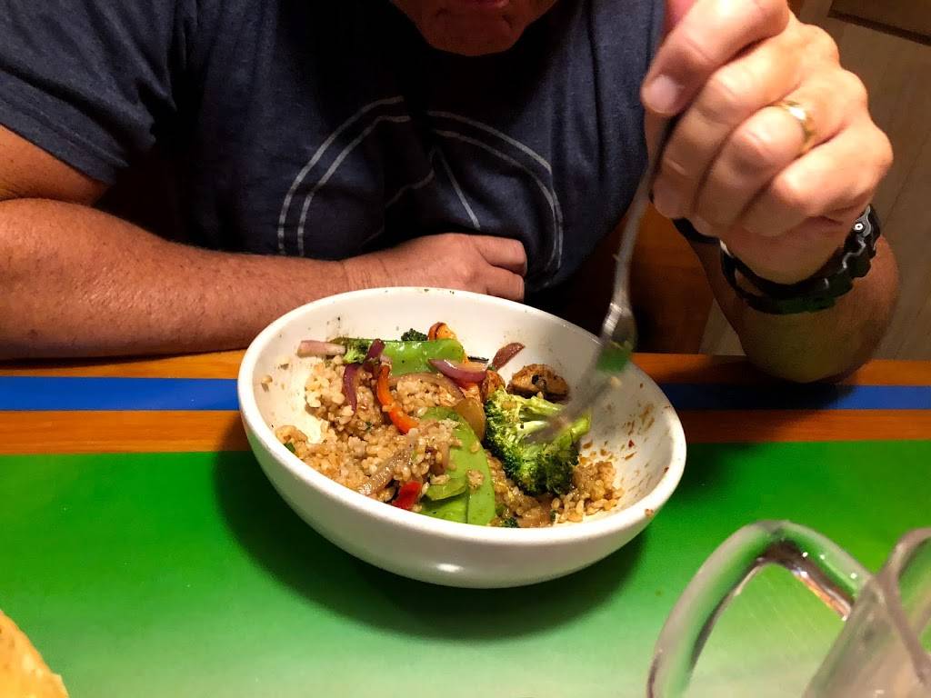 Islands Restaurant Temecula | restaurant | 40497 Margarita Rd, Temecula, CA 92591, USA | 9515063510 OR +1 951-506-3510