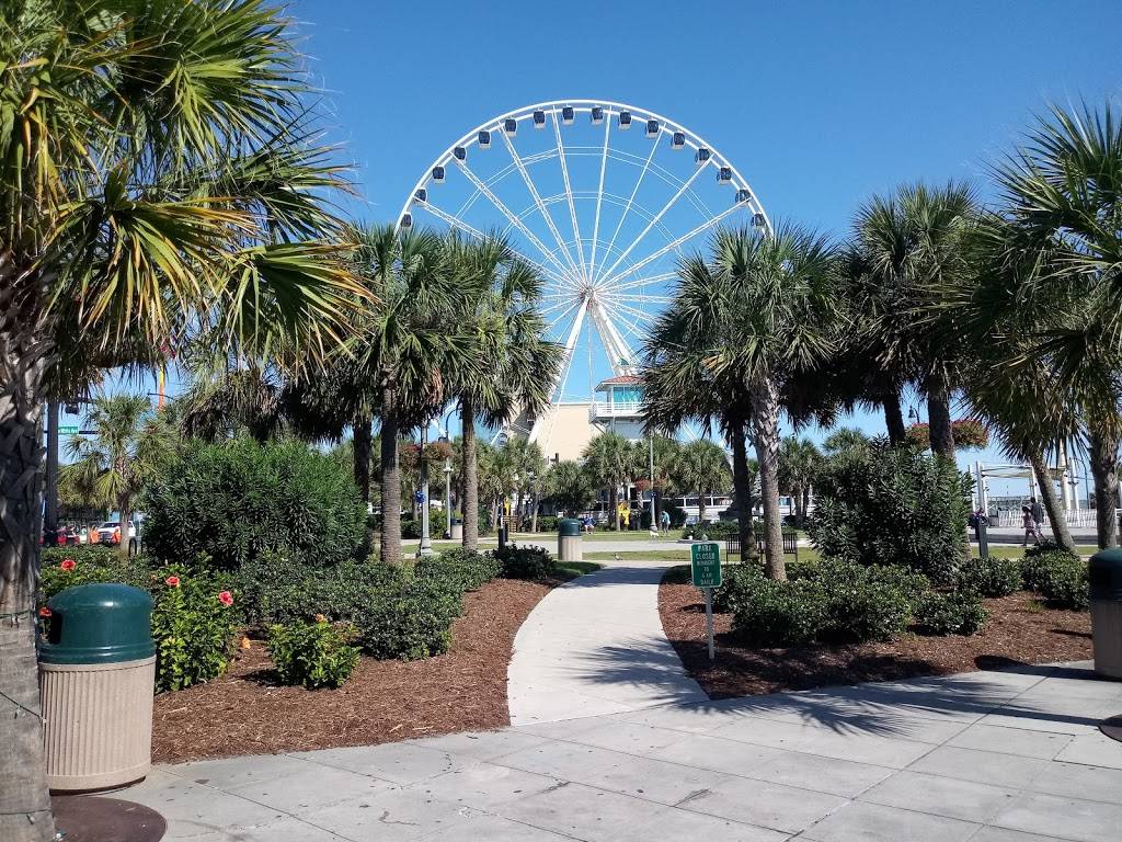 Beach House Bar & Grill | restaurant | 1205 N Ocean Blvd, Myrtle Beach, SC 29577, USA | 8438394705 OR +1 843-839-4705