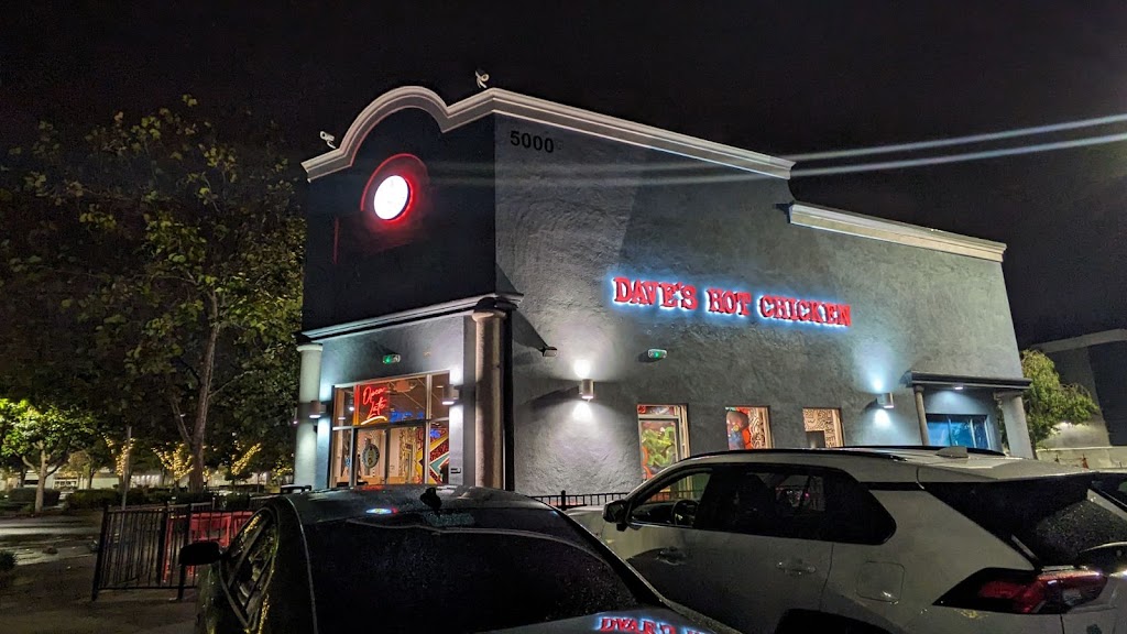 Daves Hot Chicken | restaurant | 5010 El Cerrito Plaza, El Cerrito, CA 94530, USA | 5109839738 OR +1 510-983-9738