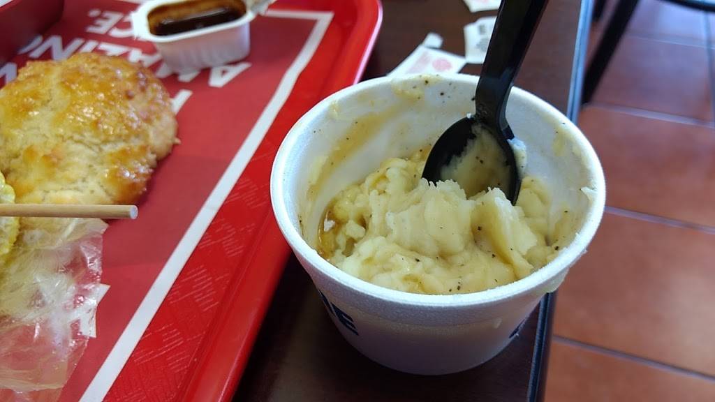 Churchs Chicken | restaurant | 13144 W Camelback Rd, Litchfield Park, AZ 85340, USA | 6239356282 OR +1 623-935-6282