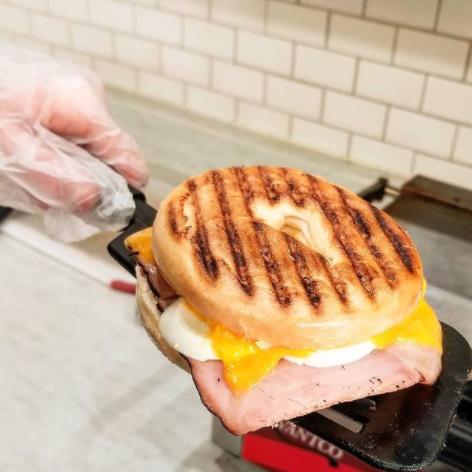 Sol Bol Acai (Lifestyle Fitness Center) | cafe | 5105 W Cypress Ave, Visalia, CA 93277, United States | 5597337902 OR +1 559-733-7902