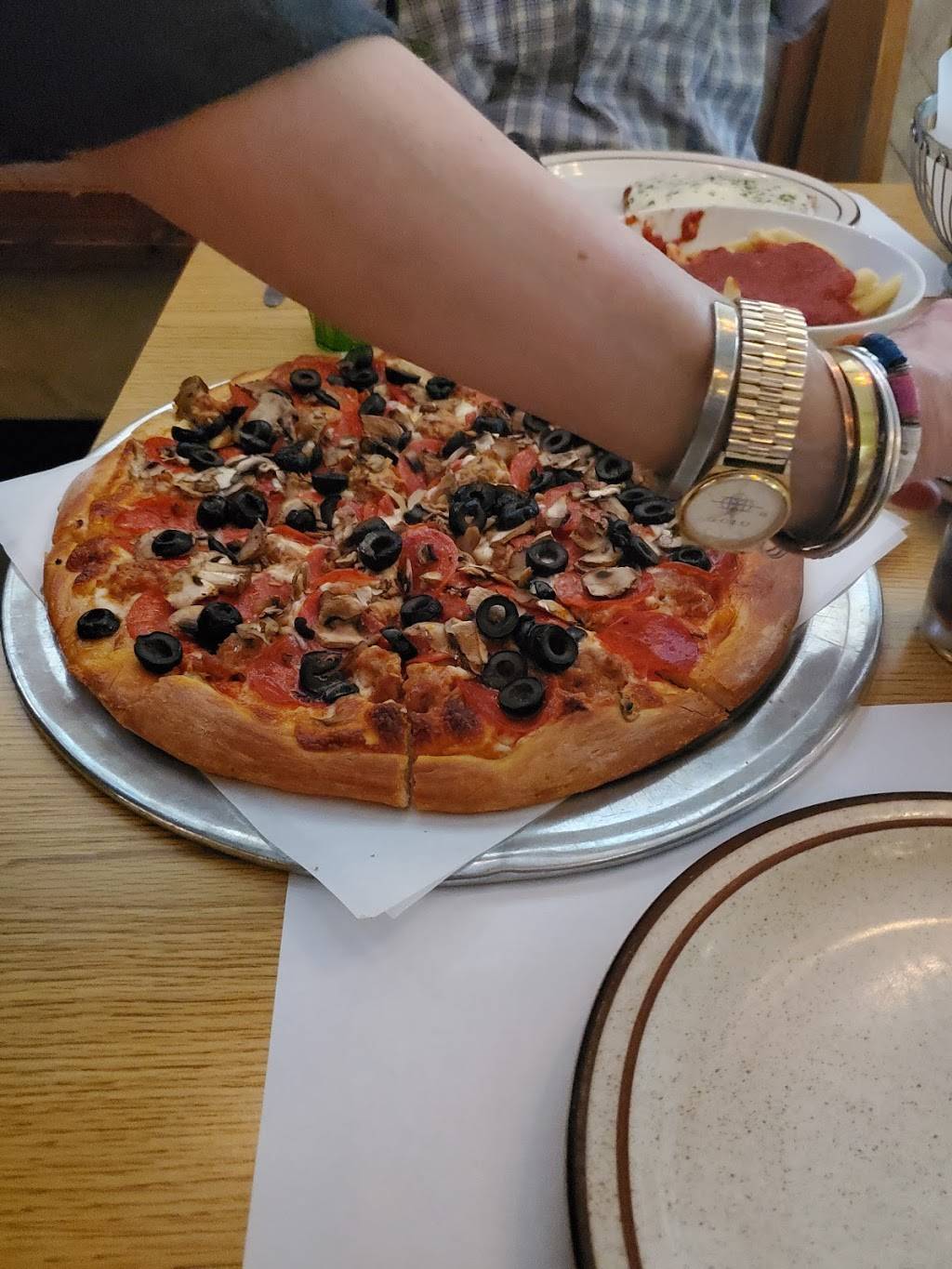 Arvada Villa Italian Restaurant | restaurant | 9609 W 57th Pl, Arvada, CO 80002, USA | 3034222385 OR +1 303-422-2385