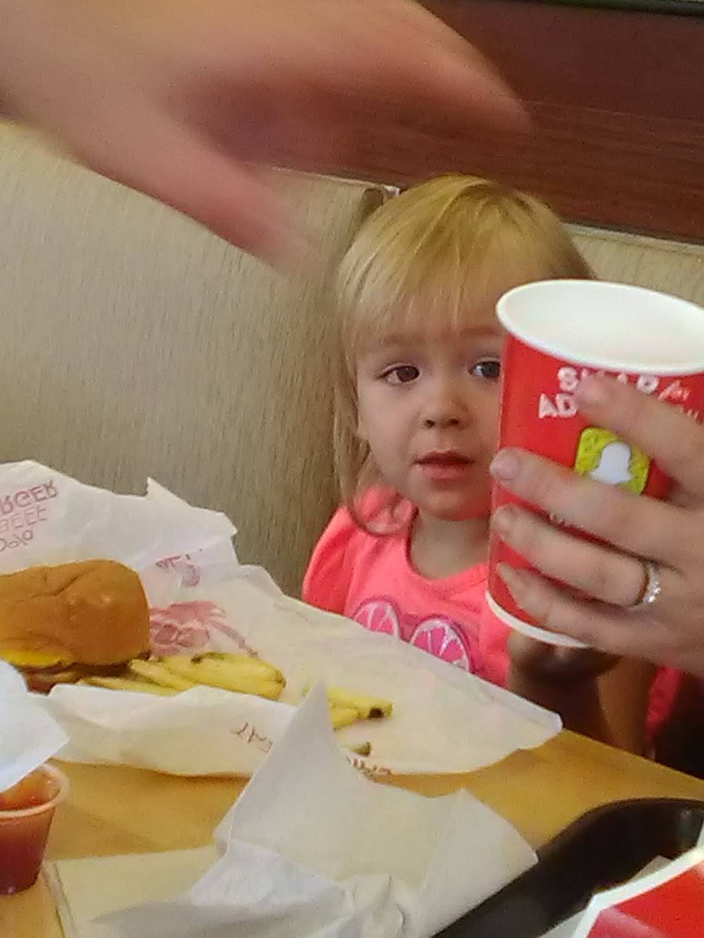 Wendys | restaurant | 500 W Church St, Lexington, TN 38351, USA | 7319679398 OR +1 731-967-9398