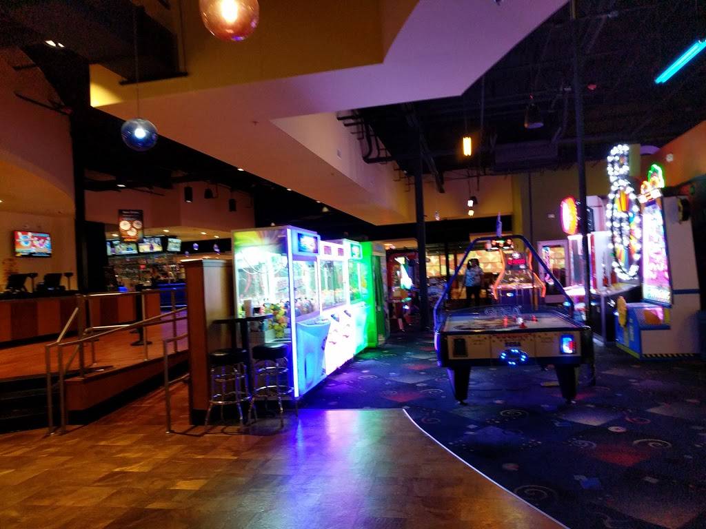 Stars and Strikes Family Entertainment Center | restaurant | 10010 GA-92 Suite 180, Woodstock, GA 30188, USA | 6789655707 OR +1 678-965-5707