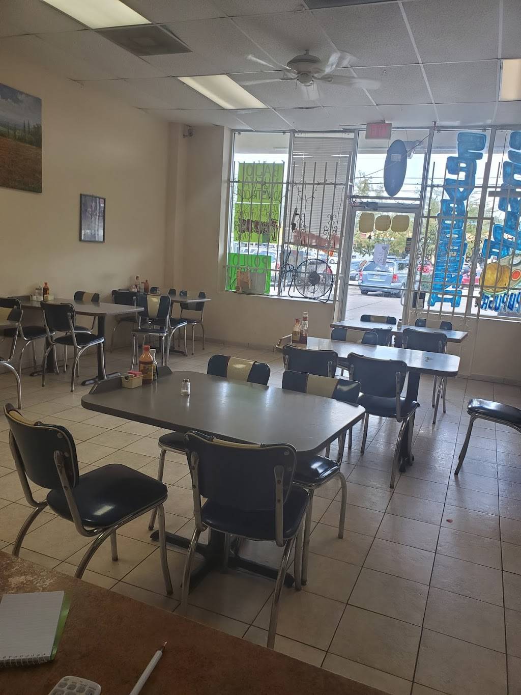 Taqueria Latino El Jr | restaurant | 7523 Long Point Rd, Houston, TX 77055, USA | 7136836799 OR +1 713-683-6799