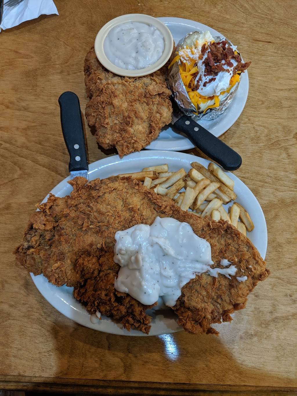 Roberts Meat Market & Steakhouse | restaurant | 3720 W Park Ave, Pinehurst, TX 77630, USA | 4098838966 OR +1 409-883-8966