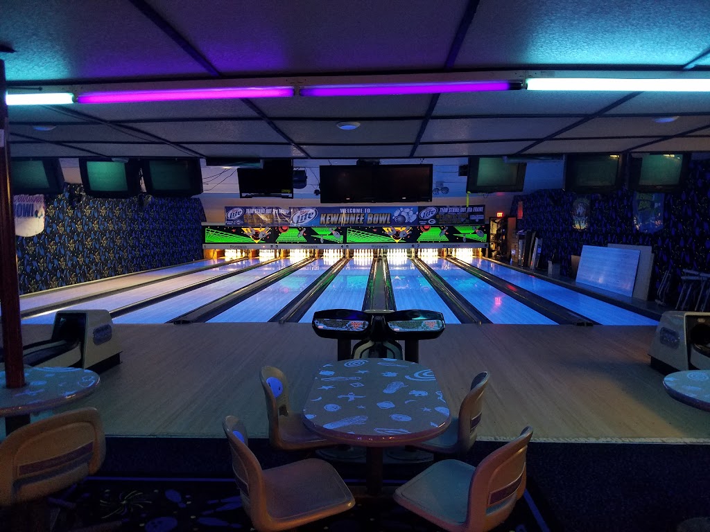 Kewaunee Bowl | restaurant | 216 Ellis St, Kewaunee, WI 54216, USA | 9203883511 OR +1 920-388-3511