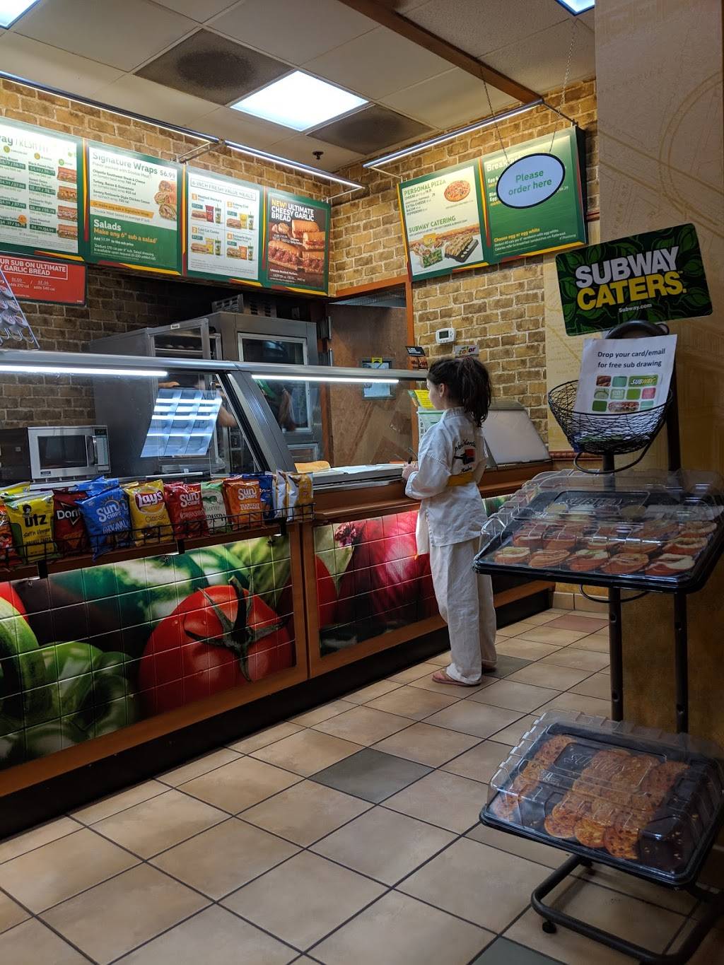 Subway Restaurants | restaurant | 6030 Daybreak Cir, Clarksville, MD 21029, USA | 4105317982 OR +1 410-531-7982