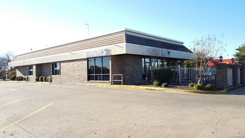 Braums Ice Cream & Burger Restaurant | restaurant | 1820 S Goliad St, Rockwall, TX 75087, USA | 9727723133 OR +1 972-772-3133