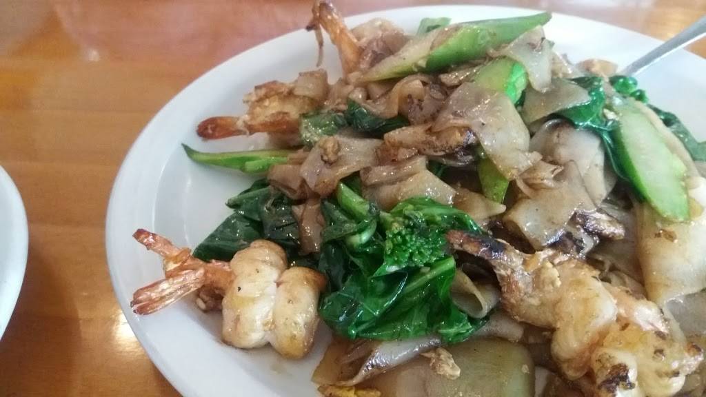 Mink Quan Thai | restaurant | 2821 E Anaheim St, Long Beach, CA 90804, USA | 5624393008 OR +1 562-439-3008