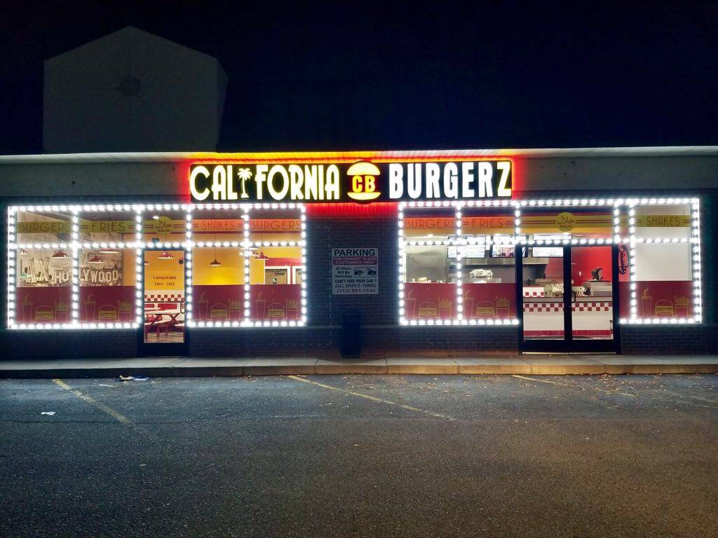 California Burgerz | restaurant | 12045 Conant St, Hamtramck, MI 48212, USA | 3137038000 OR +1 313-703-8000