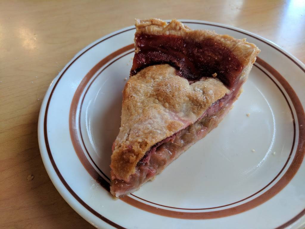 Old Log Cabin Inn | restaurant | 18700 Historic U.S. 66, Pontiac, IL 61764, USA | 8158422908 OR +1 815-842-2908