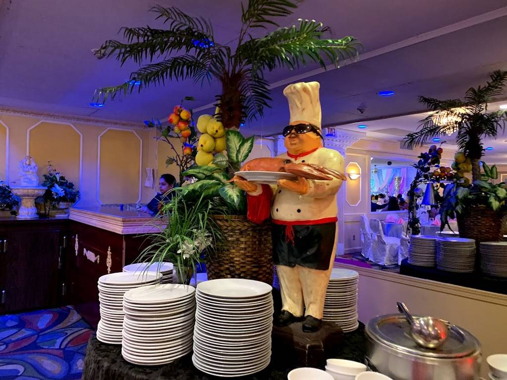 Mardi Gras Banquet Hall | restaurant | 777 Warden Ave, Scarborough, ON M1L 4C3, Canada | 4167574288 OR +1 416-757-4288