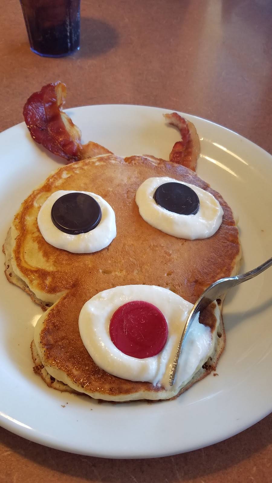 Dennys | restaurant | 69050 CA-111, Cathedral City, CA 92234, USA | 7603288787 OR +1 760-328-8787