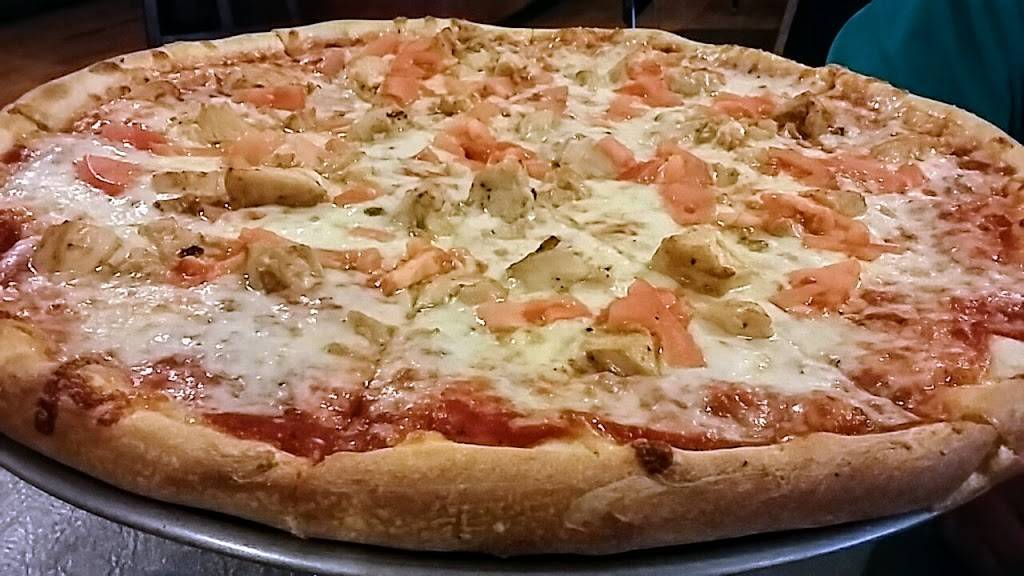 Marros Italian Restaurant | restaurant | 201 S Broad St, Kenbridge, VA 23944, USA | 4346764000 OR +1 434-676-4000